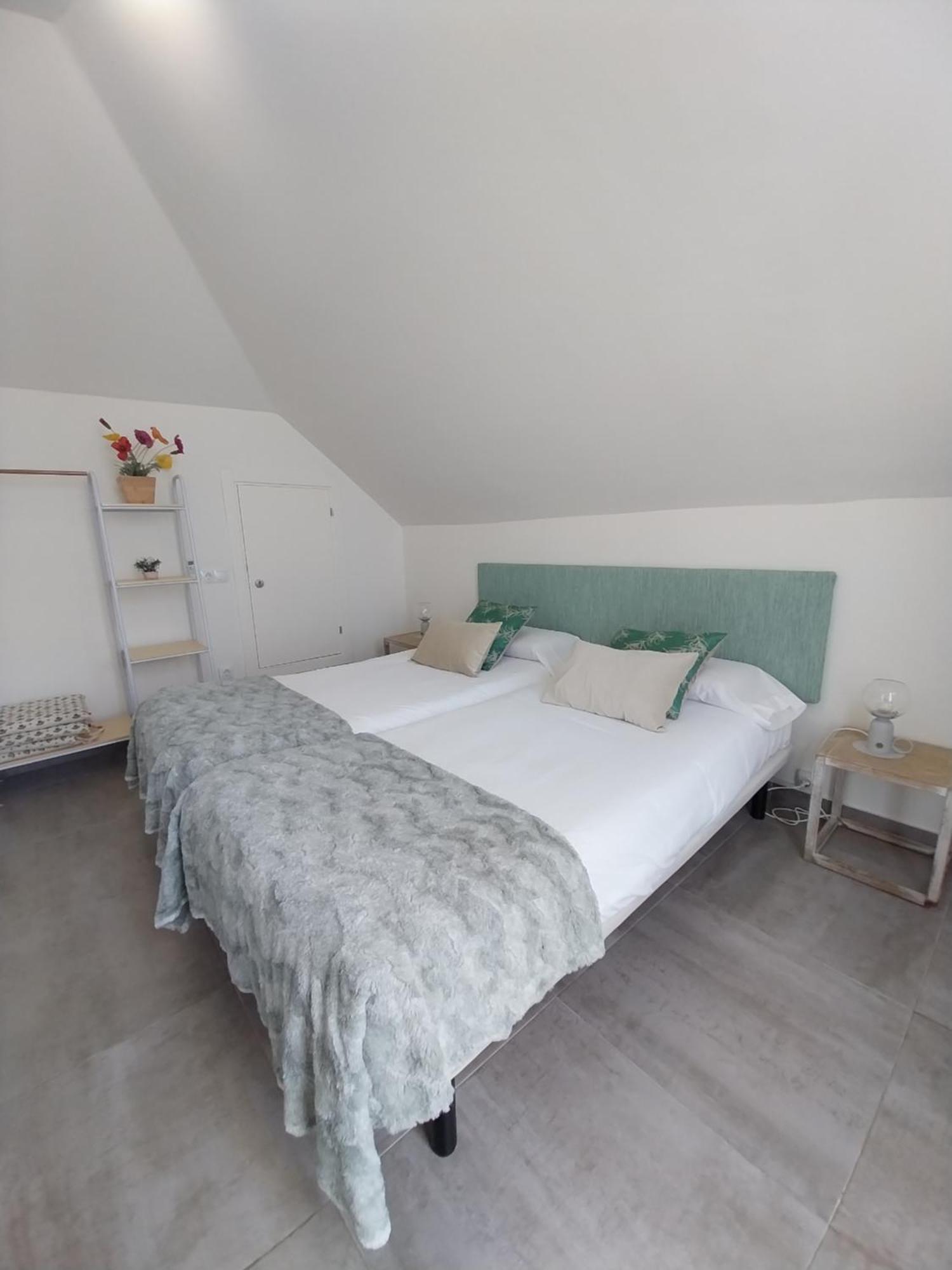 Apartamentos El Marques Málaga Værelse billede